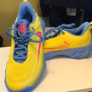 Nike candy funhouse X Giannis Immortality 4 basketball shoes. W8.5/Y7.